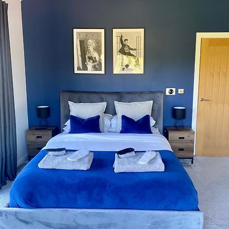 Stunning modern home set in beautiful grounds. Bath Eksteriør billede
