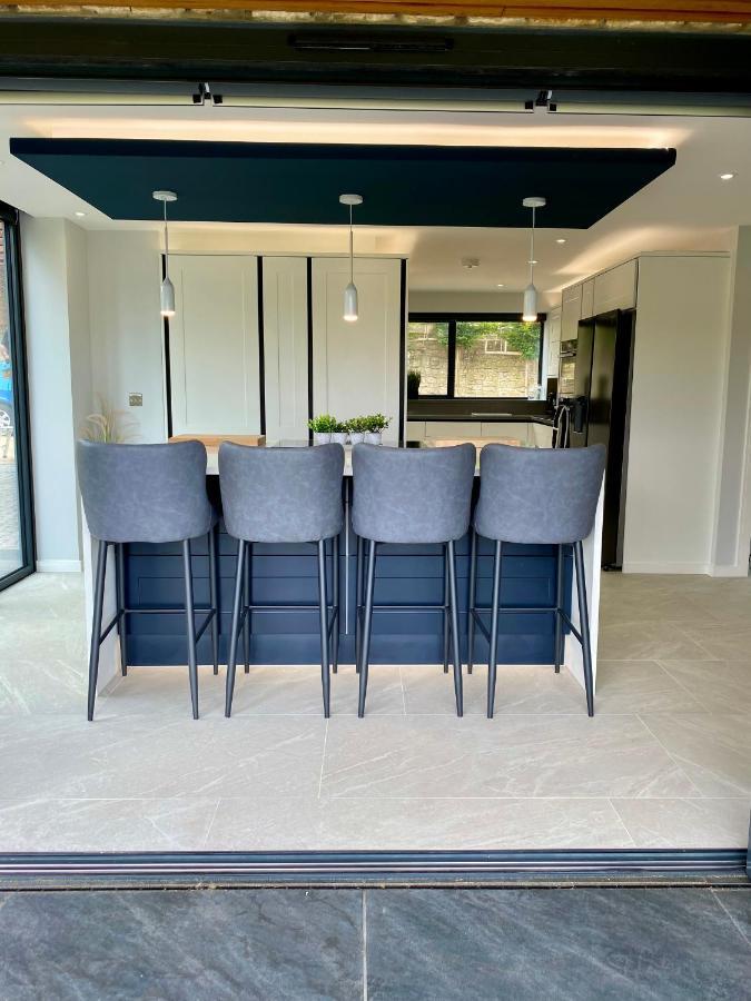 Stunning modern home set in beautiful grounds. Bath Eksteriør billede