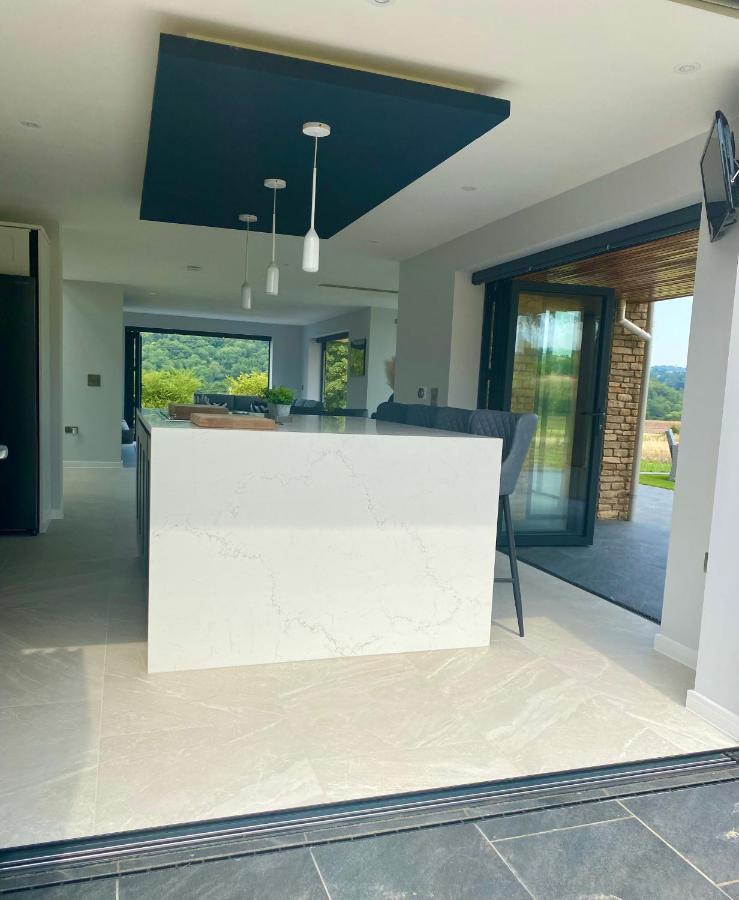 Stunning modern home set in beautiful grounds. Bath Eksteriør billede