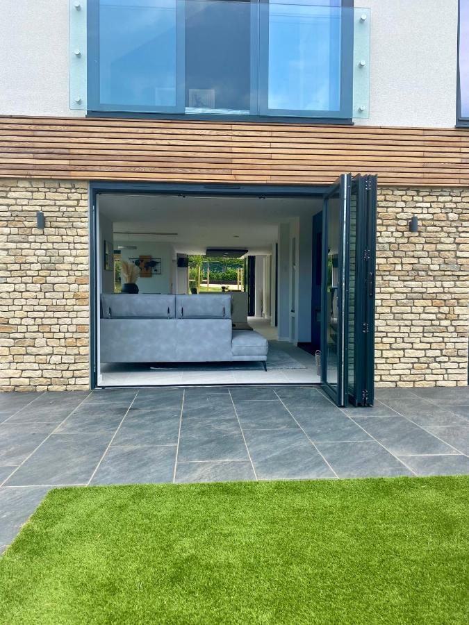 Stunning modern home set in beautiful grounds. Bath Eksteriør billede