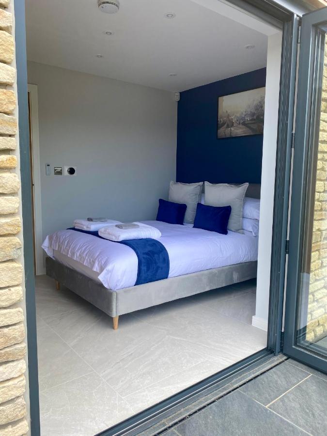 Stunning modern home set in beautiful grounds. Bath Eksteriør billede
