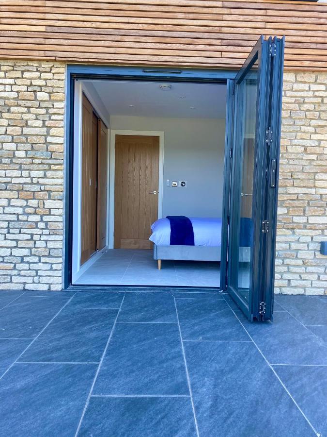 Stunning modern home set in beautiful grounds. Bath Eksteriør billede