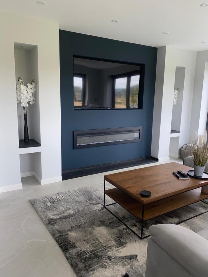 Stunning modern home set in beautiful grounds. Bath Eksteriør billede