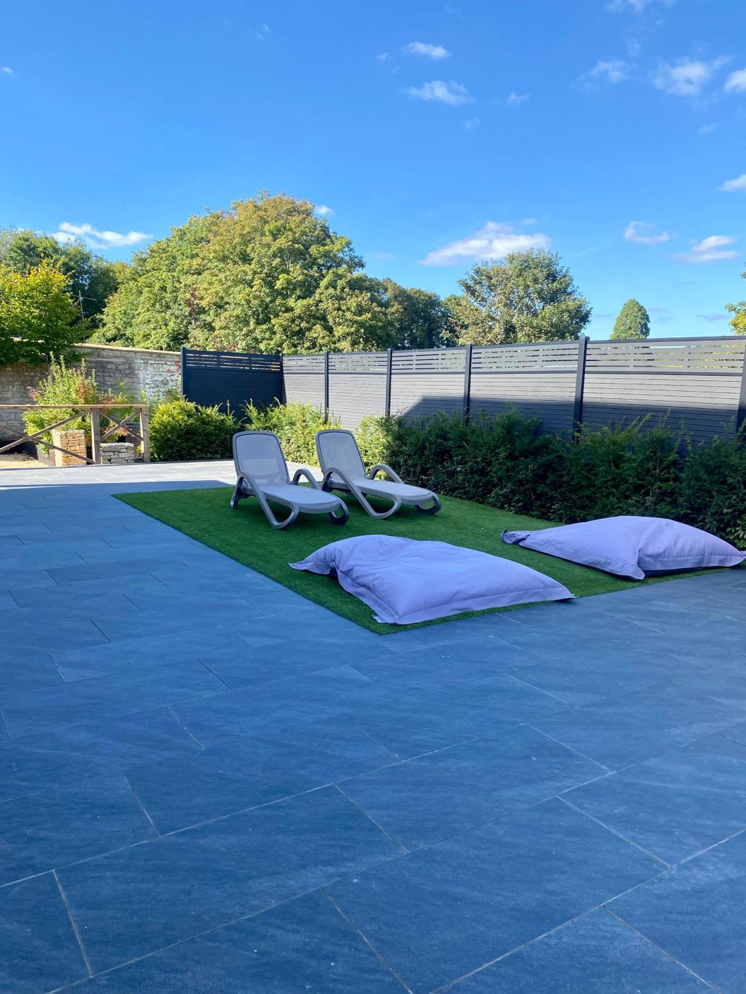 Stunning modern home set in beautiful grounds. Bath Eksteriør billede